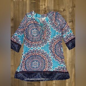 Woman’s Stretch Long Cover Up Shirt XL Long Sleeve Lightweight NWOT Beach Break